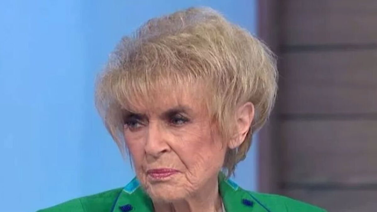 gloria hunniford illness 