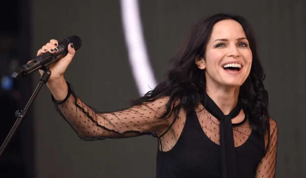 andrea corr net worth