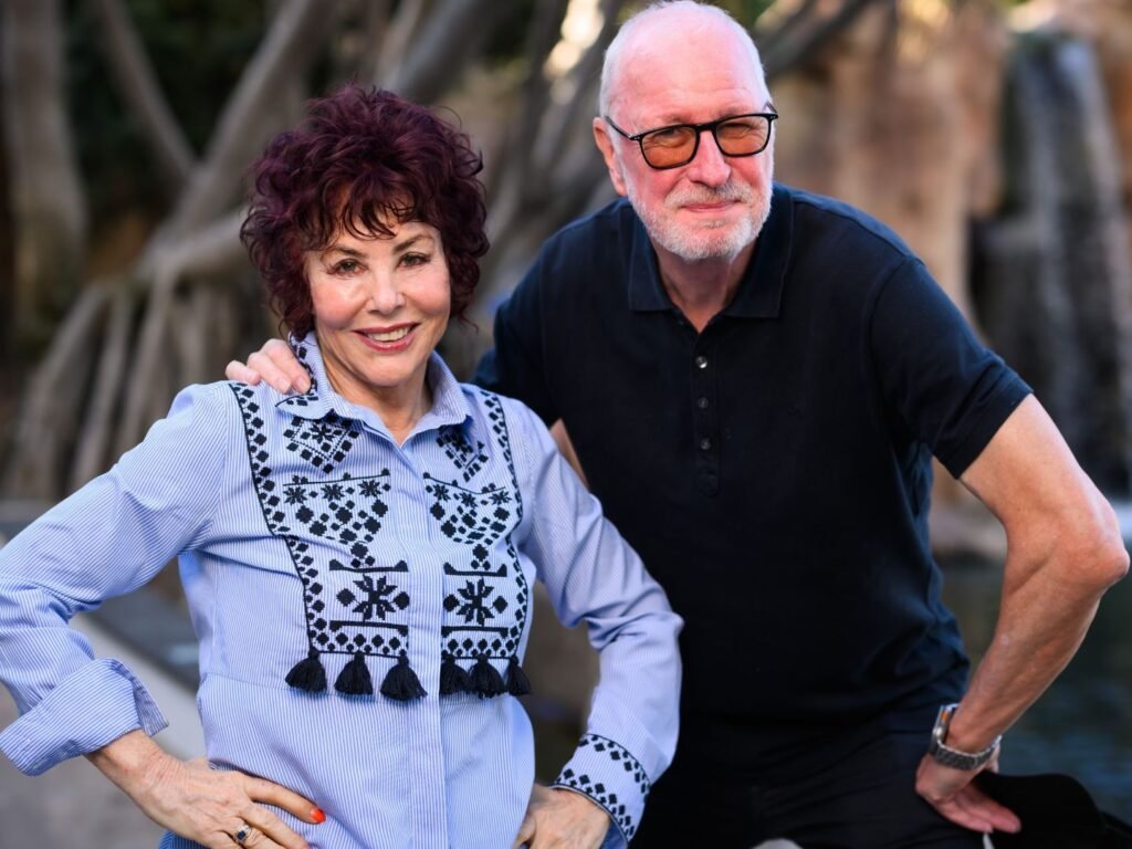 Ruby Wax Husband: Everything to Know About Ruby Wax’s Marriage, Family, and Personal Life ruby wax husband